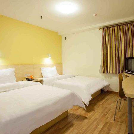 7Days Inn Wuhan Zhuankou Development Zone Jianghan University Quarto foto