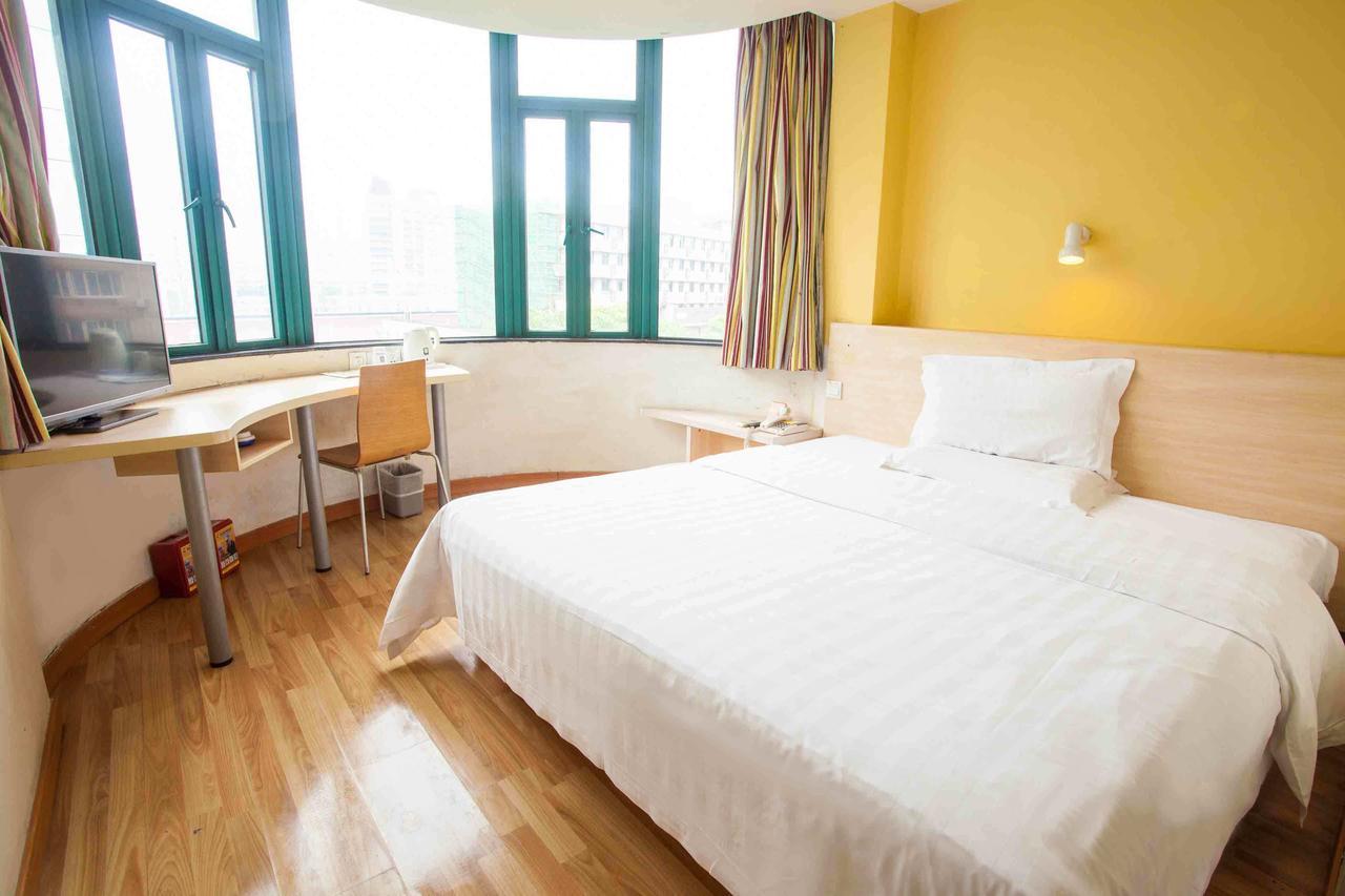 7Days Inn Wuhan Zhuankou Development Zone Jianghan University Quarto foto
